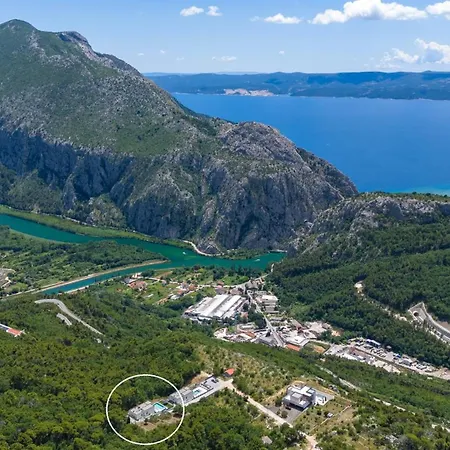 River Hills With Heated Pool With Hydromassage, Gym Ferienhaus *